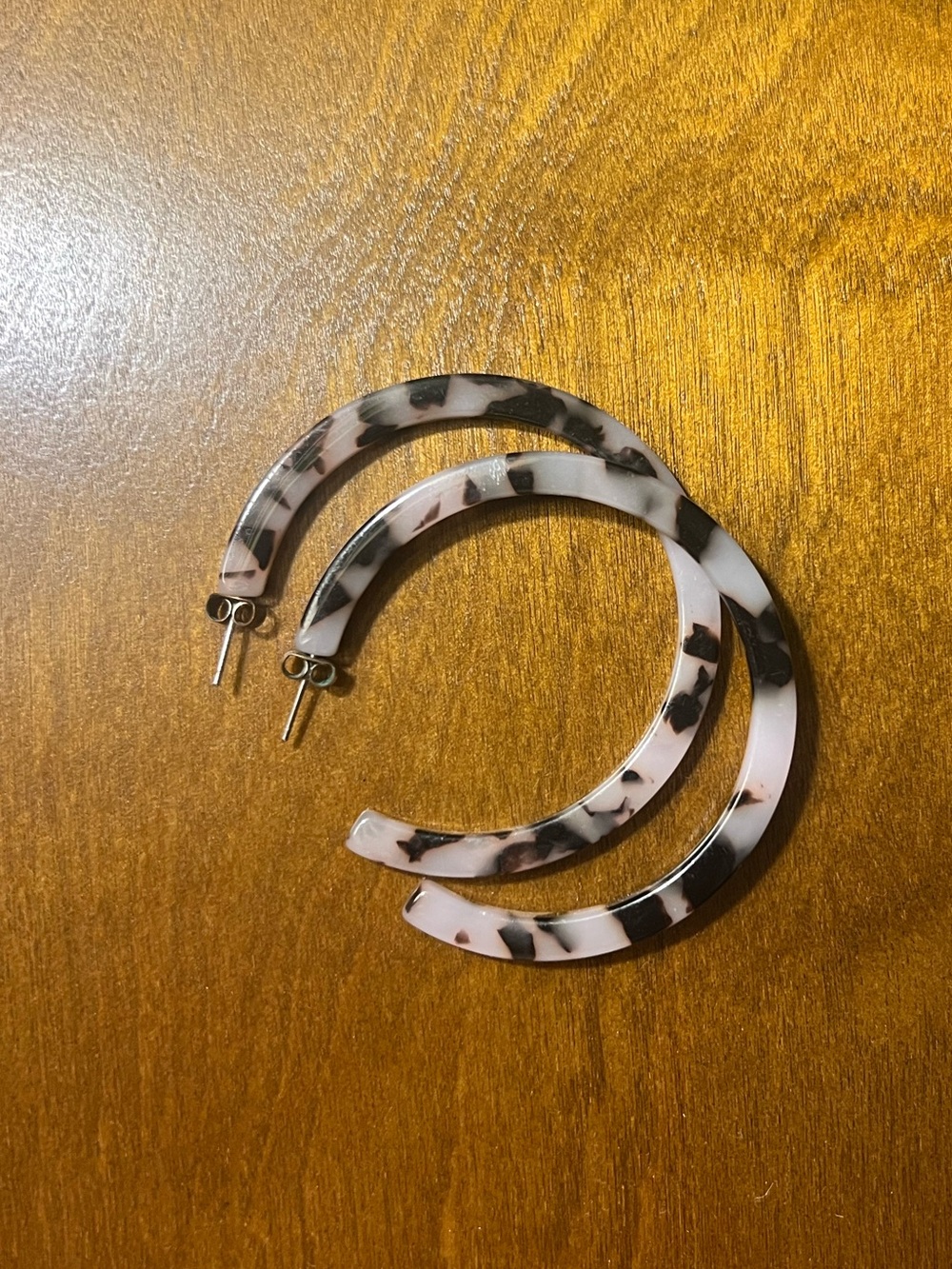 Tortoiseshell Hoop Earrings
